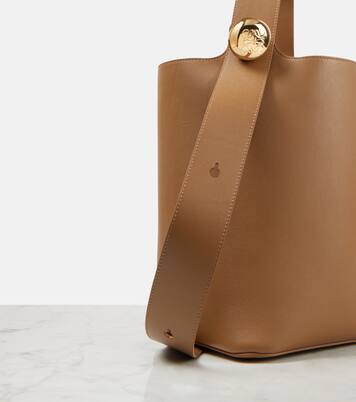 Pebble Medium leather bucket bag | Loewe