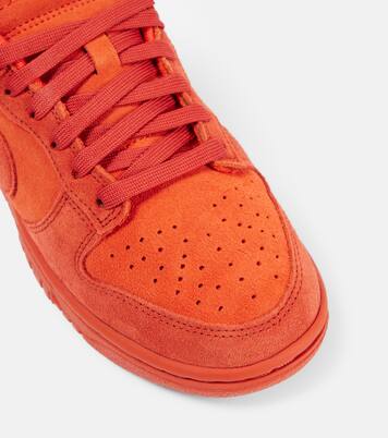 Sneakers Dunk Low SE aus Veloursleder | Nike