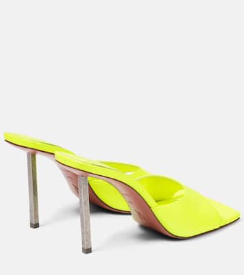 Pantoletten Laura aus Leder | Amina Muaddi