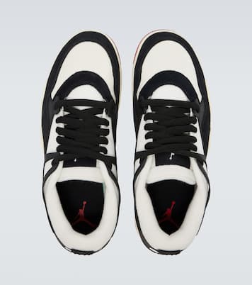 Sneakers Air Jordan 4 RM aus Leder | Nike