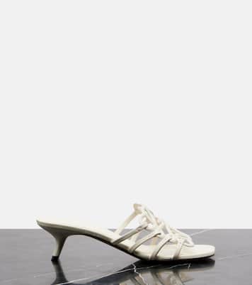 Pantoletten Petal Anagram aus Leder | Loewe