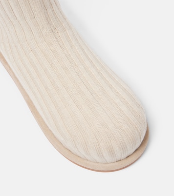 Stiefel Veneda 15 aus Strick | Amina Muaddi