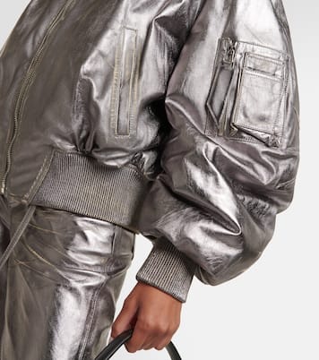Bomberjacke aus Metallic-Leder | The Attico