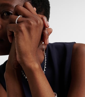 18kt white gold ring with diamonds | Suzanne Kalan