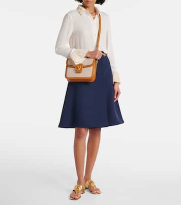 VLogo Signature metallic leather thong sandals | Valentino Garavani