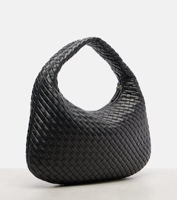 Veneta Medium leather shoulder bag | Bottega Veneta