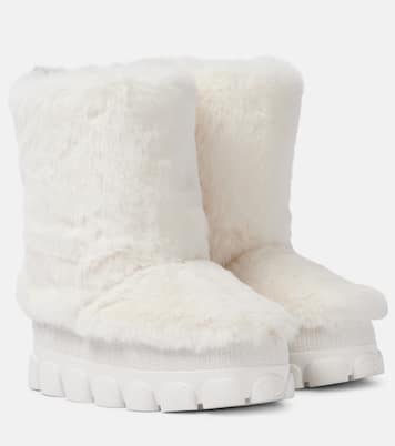 Fun faux fur snow boots | Goldbergh
