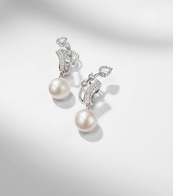 Orecchini Pearlescent in oro bianco 18kt con diamanti e perle | Yeprem