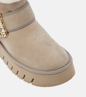 Viv' Winter suede ankle boots | Roger Vivier