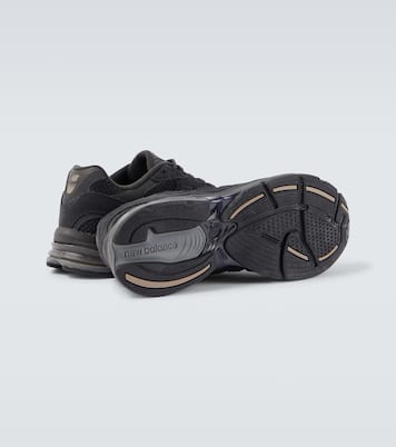 2010 suede and mesh sneakers | New Balance