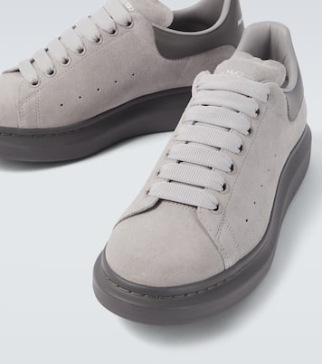 Baskets Oversized en daim | McQueen