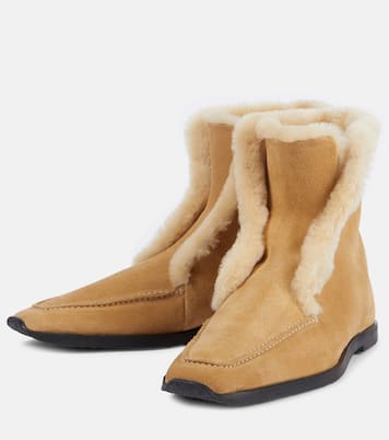 Ankle Boots aus Veloursleder mit Shearling | Toteme