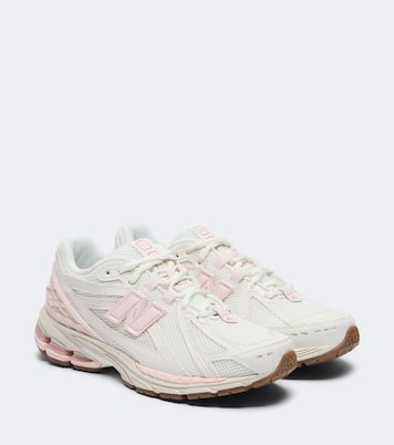 Picture 1 out of 6