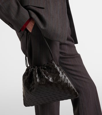Dustbag Medium leather clutch | Bottega Veneta