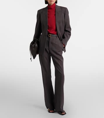 Dustbag Medium leather clutch | Bottega Veneta