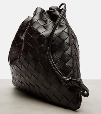 Dustbag Medium leather clutch | Bottega Veneta