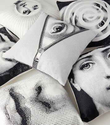 Tema E Variazioni N.82-130 cushion | Fornasetti