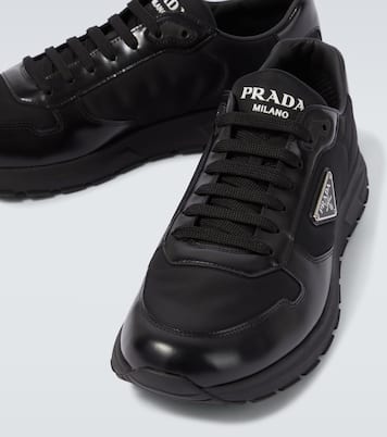 Logo皮革边饰运动鞋 | Prada