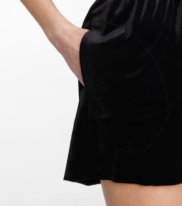 High-Rise Shorts aus Samt | Norma Kamali