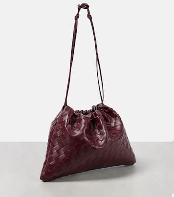 Dustbag Medium leather clutch | Bottega Veneta