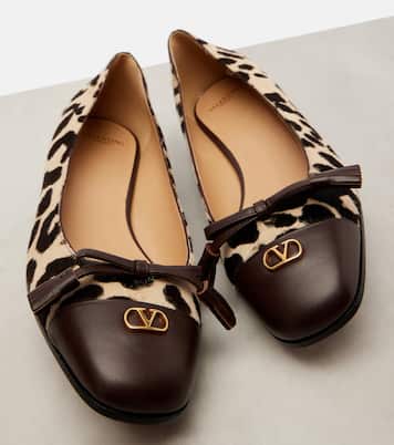 Valet Du Roi calf hair ballet flats | Valentino Garavani