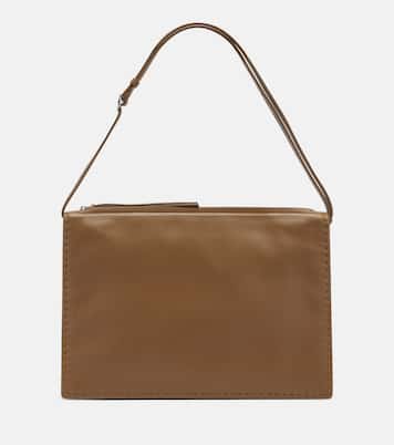 Glove Pochette leather shoulder bag | Phoebe Philo