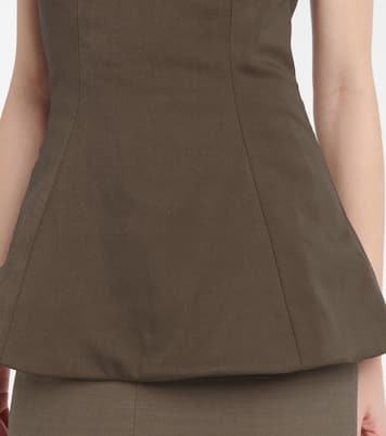 Top | Entire Studios