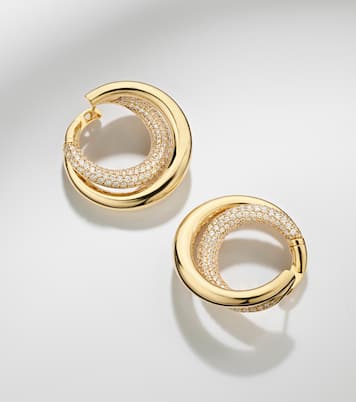 Infinity Loop Medium 18kt gold (750/1000) earrings with diamonds | Engelbert