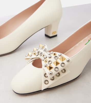 Bowow 45 studded leather pumps | Valentino Garavani