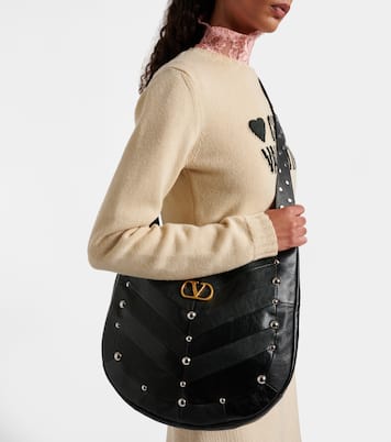Verzierte Schultertasche Hoboho Large aus Leder | Valentino Garavani