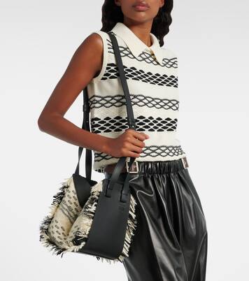 Sac seau Hammock Compact en cuir | Loewe