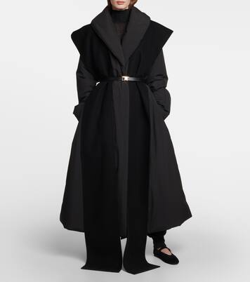 باليرينا من الجلد السويدي | The Row