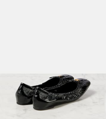 VLogo Signature patent leather ballet flats | Valentino Garavani