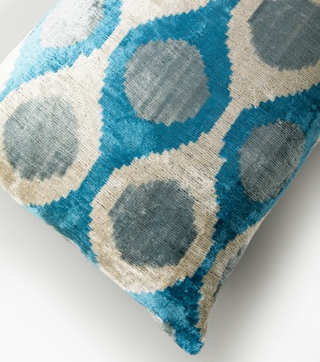 Silk velvet cushion | Les-Ottomans