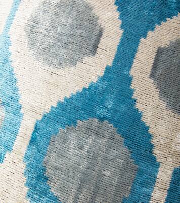 Silk velvet cushion | Les-Ottomans