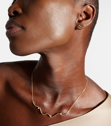 Dainty Emerald Goddess 14kt 골드 에머랄드 다이아몬드 스터드 이어링 | Stone and Strand