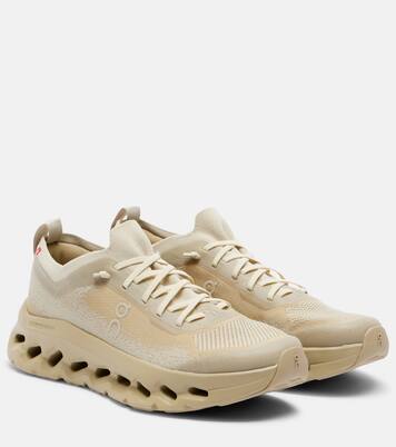 x Zendaya Cloudtilt Moon running shoes | On