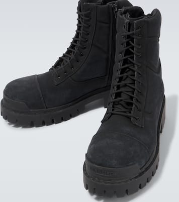 Botas con cordones Combat Strike de lona | Balenciaga
