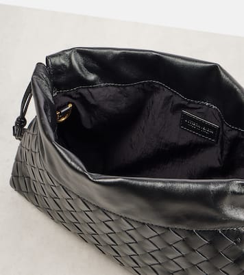 Dustbag Soirée Medium leather clutch | Bottega Veneta