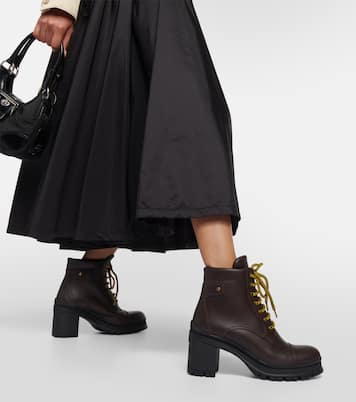 Schnürstiefel aus Leder | Prada