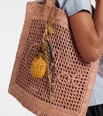 Raffia-trimmed bag charm | Chloé