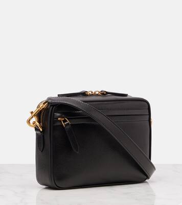 Viva Superstar Small crossbody bag | Valentino Garavani