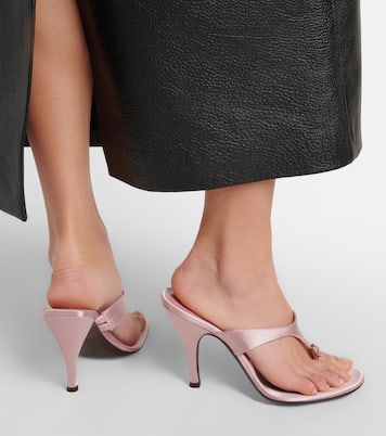 Sandali infradito Kiss And Tell in raso | Herbert Levine