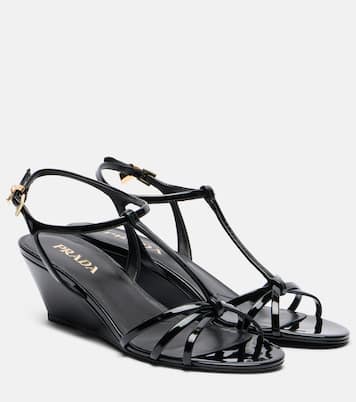 Wedge-Sandalen aus Lackleder | Prada