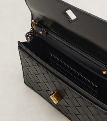 Andiamo Intrecciato leather shoulder bag | Bottega Veneta