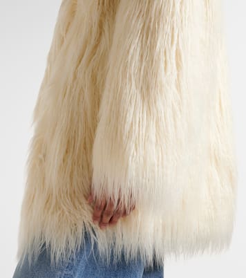 Mantel Liza aus Faux Fur | The Frankie Shop