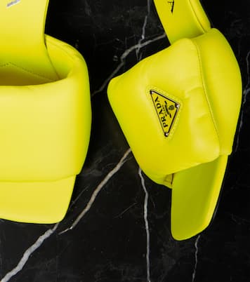 Mules en cuir matelassé | Prada