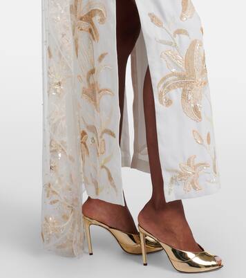 Ivory Garden embellished caped gown | Là Fuori