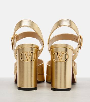 Plateausandalen VLogo aus Metallic-Leder | Valentino Garavani