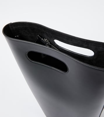 Folded leather tote bag | Alaïa